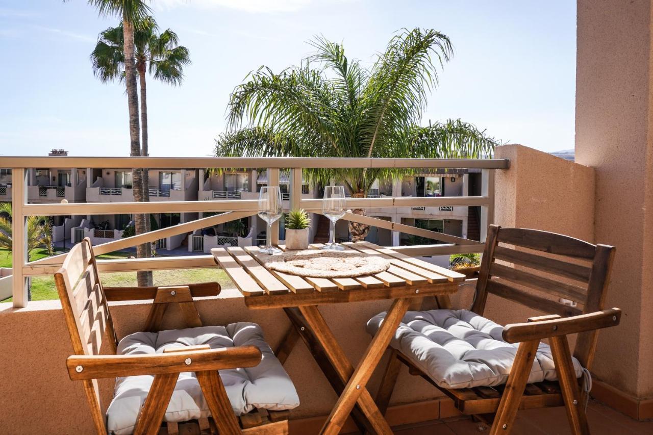 Medano Sunny Apartment Granadilla De Abona Luaran gambar